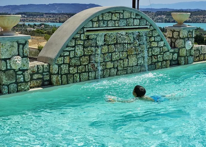 Porto Panorama Πόρτο Χέλι
